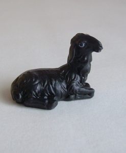 Krippenfiguren schwarzes Schaf liegend, 2 cm Höhe, Krippenzubehör, Tierfigur, Zusatzfigur, Mini-Garten