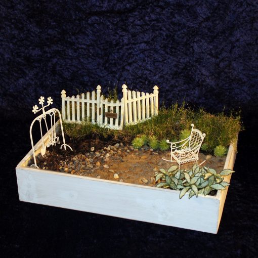 Wichtelzubehör, Mini-Garten Gerätehalter, Arbeitsgeräte, Halter für Rechen, Spaten, Harke, Gabel, weiß, Wichtel, Minigarten, Deko, Miniatur, Gartenmöbel, Metall, – Bild 2