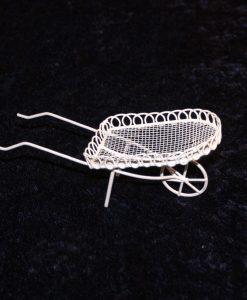 Wichtelzubehör, Mini-Garten Schubkarre, Pflanzgefäß, weiß, Wichtel, Minigarten, Deko, Miniatur, Gartenmöbel, Metall