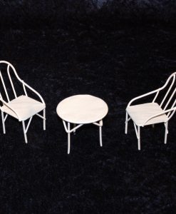 Wichtelzubehör Minigarten Sitzgruppe 3-teilig einfach weiß Mini-Garten Wichtel Tisch Stuhl Deko Gartenmöbel