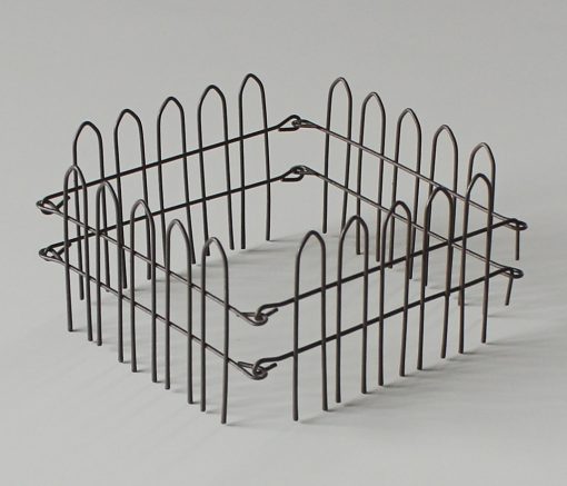 Wichtel, Mini-Garten Zaun, Steckzaun aus Metall, braun, 4-teilig, Krippenzubehör, Wichtelzubehör, Minigarten, Puppenhaus, Modellbau,