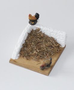 Krippenzubehör Misthaufen mit abgeschrägter Wand und 1 Huhn oder 1 Hahn Kompost Mini-Garten Krippendeko