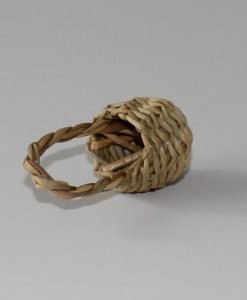 Krippenzubehör Tragekorb Binsenkorb 4,5cm Höhe kleiner Korb Körbchen Wichtel Puppenstube Mini-Garten