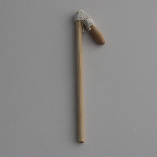 Krippenzubehör Dreschflegel weiß gebunden ca. 11 cm Krippendekoration Bauernhof Ernte Arbeitsgerät Werkzeug