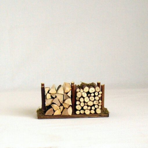 Krippenzubehör doppelter Holzstapel mit Moos Krippendekoration Modellbau – Bild 3